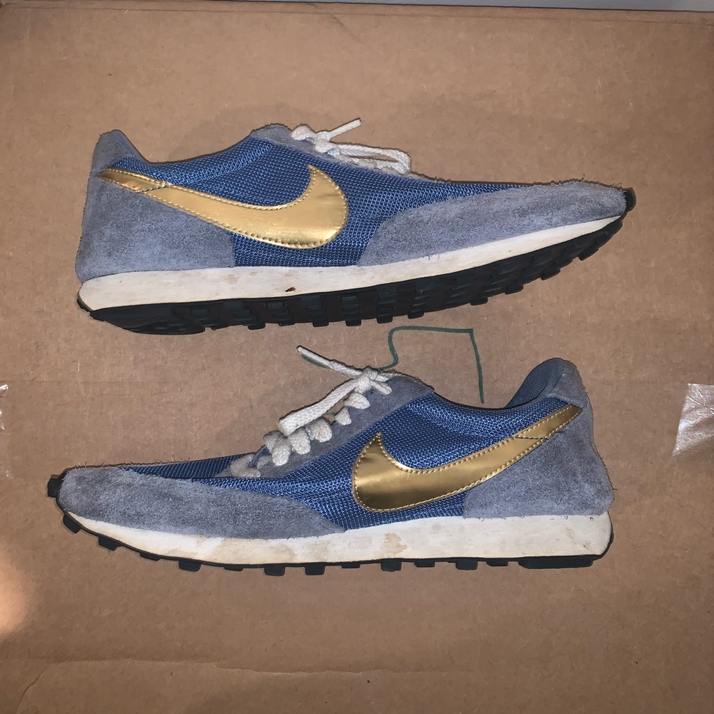 Nike Men’s DayBreak Sneakers - Picture 6 of 9